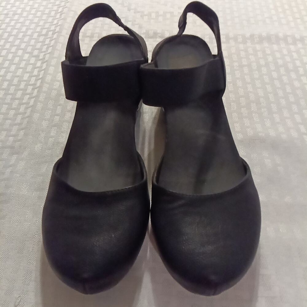 AXXIOM Imagine Sandals Black Wedge 10 M Closed Toe Minimalist Casual Comfort
